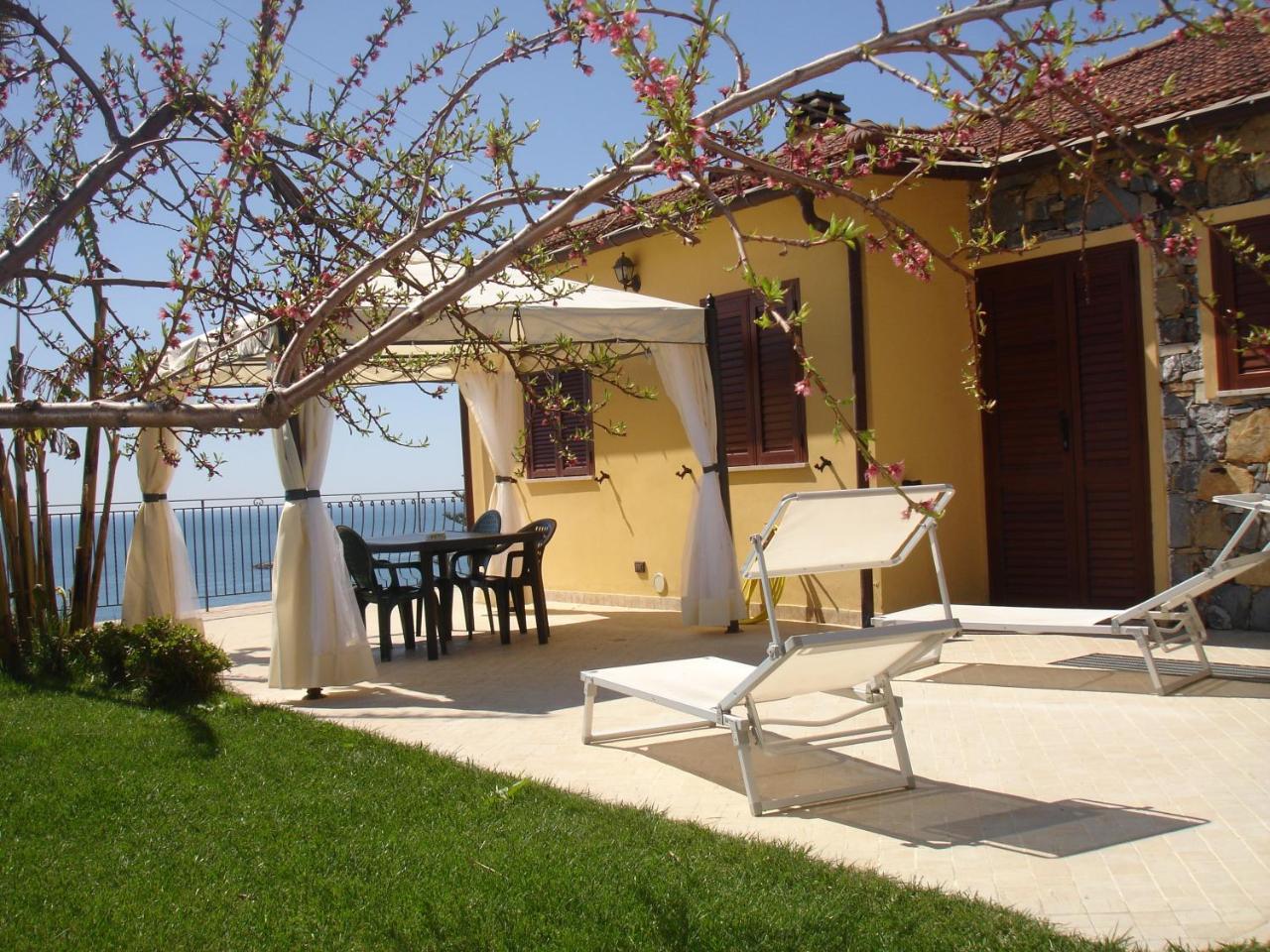 Villa Del Mare Ligure Terme & Spa Piscina A 37 Gradi Санто Стефано ал Маре Екстериор снимка